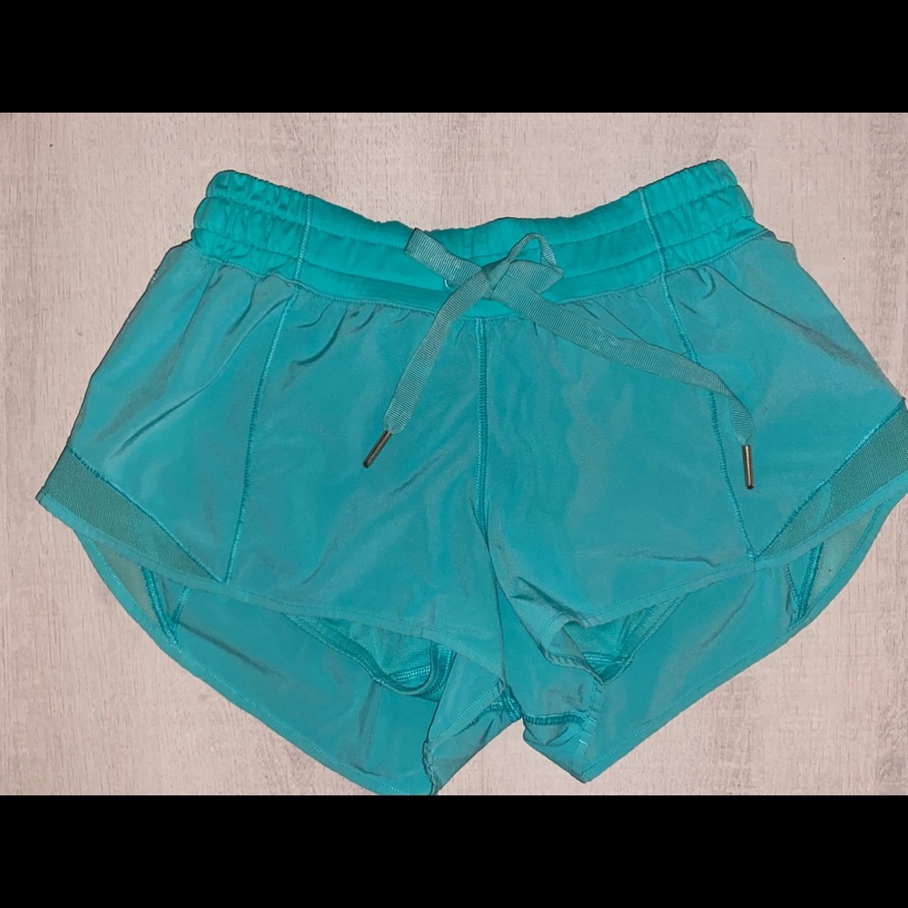 Lululemon turquoise hotty hot shorts